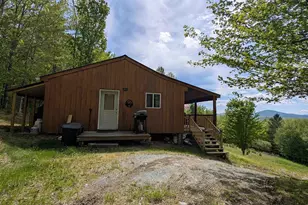 320 Hunt Mountain Rd, Monroe, NH 03771 - Photo 9