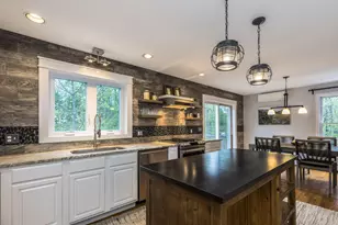 33 S Summer St, Nottingham, NH 03290 - Photo 7