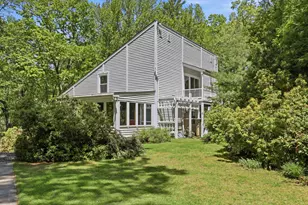 22 Hemlock Cir, Sandown, NH 03873 - Photo 3