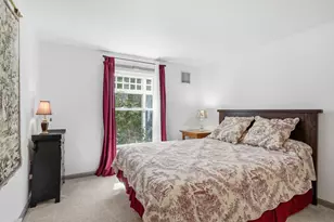 22 Hemlock Cir, Sandown, NH 03873 - Photo 13