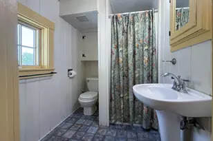 2 Raymond Rd, Deerfield, NH 03037 - Photo 27