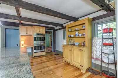 2 Raymond Road, Deerfield, NH 03037 - Photo 9