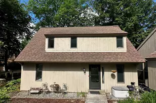 21 Pleasant Dr, Grantham, NH 03753 - Photo 1