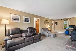 93 English Range Rd, Derry, NH 03038 - Photo 17