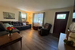 7 Willow St, Allenstown, NH 03275 - Photo 9