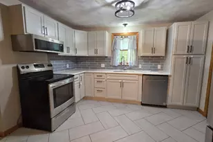 1 Jessica Ln, Derry, NH 03038 - Photo 7