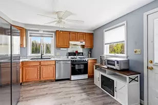 21 Nutter Cir, Barnstead, NH 03225 - Photo 5