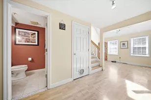 218 Pheasant Run, Hudson, NH 03051 - Photo 7