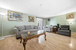 218 Pheasant Run, Hudson, NH 03051 - Photo 11
