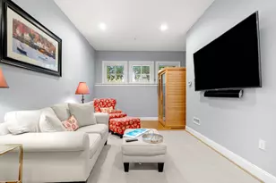 24 Porter St, Portsmouth, NH 03801 - Photo 45