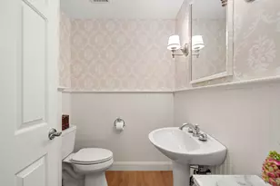 24 Porter St, Portsmouth, NH 03801 - Photo 23