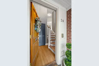 24 Porter Street, Portsmouth, NH 03801 - Photo 3