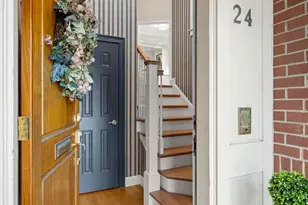 24 Porter St, Portsmouth, NH 03801 - Photo 3