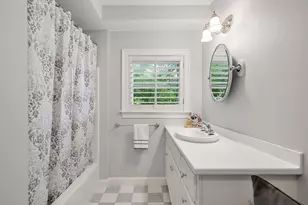 24 Porter St, Portsmouth, NH 03801 - Photo 29