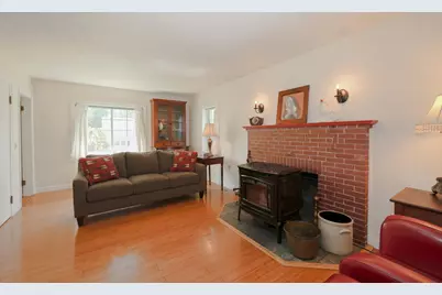 137 Grand Avenue, Manchester, NH 03109 - Photo 25