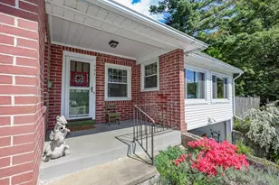137 Grand Ave, Manchester, NH 03109 - Photo 5