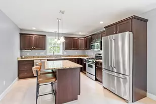 8 Jana Cir, Sandown, NH 03873 - Photo 5