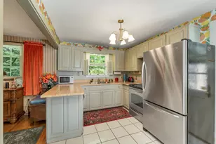 324 Prospect St, Franklin, NH 03235 - Photo 5