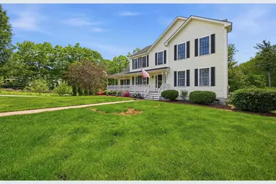 13 Stirling Avenue, Hooksett, NH 03106 - Photo 3