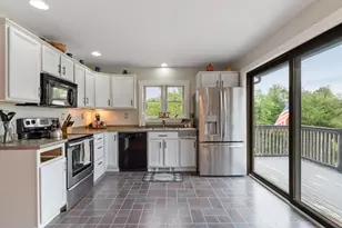 31 Main St, Raymond, NH 03077 - Photo 11