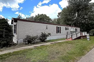 24 Christopher Ln, Fremont, NH 03044 - Photo 5