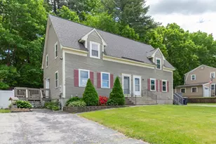 25 Tiger Tail Cir, Derry, NH 03038 - Photo 1