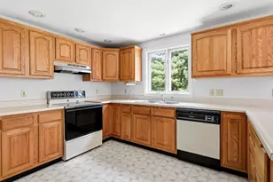 11 Lovell Rd, Stratham, NH 03885 - Photo 5