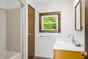 463 Royalston Rd, Fitzwilliam, NH 03447 - Photo 15