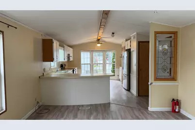 78 Thistle Way, Manchester, NH 03109 - Photo 13
