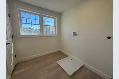 8C Dearborn Circle, Goffstown, NH 03045 - Photo 13