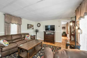 1 Woodgate Cir, Tilton, NH 03276 - Photo 9