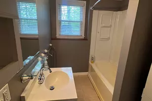 140 Cass St, Portsmouth, NH 03801 - Photo 5