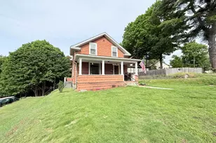 27 Columbus Cir, Newport, NH 03773 - Photo 23