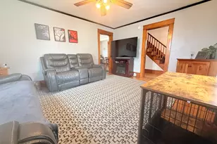 27 Columbus Cir, Newport, NH 03773 - Photo 11