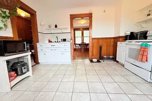27 Columbus Cir, Newport, NH 03773 - Photo 5