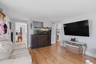 27 Fairview St, Goffstown, NH 03045 - Photo 11