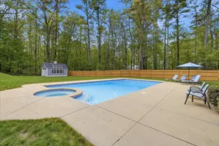 14 Forest Dr, Auburn, NH 03032 - Photo 39