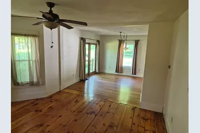 22 Fairview Avenue, Derry, NH 03038 - Photo 5