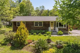 27 Langs Ln, Newmarket, NH 03857 - Photo 1