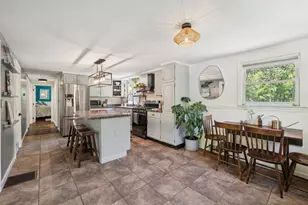 27 Langs Ln, Newmarket, NH 03857 - Photo 5