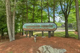 51 Stacey Cir, Windham, NH 03087 - Photo 3