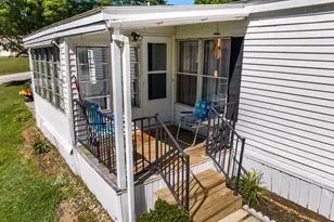 1 Woodgate Cir, Tilton, NH 03276 - Photo 9