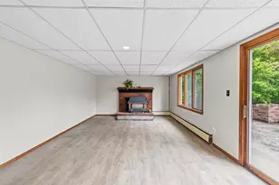 2 Parker Dr, Hudson, NH 03051 - Photo 29
