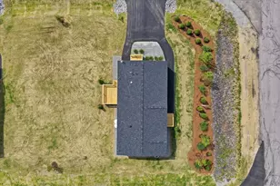 2 Wentworth Ave, Tilton, NH 03276 - Photo 39