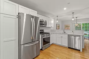 270 Knollwood Way, Manchester, NH 03102 - Photo 11