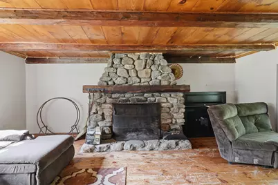 32 East Lull Place, New Boston, NH 03070 - Photo 3