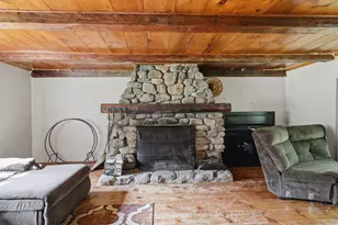 32 E Lull Pl, New Boston, NH 03070 - Photo 3