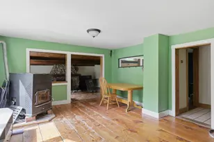 32 E Lull Pl, New Boston, NH 03070 - Photo 7