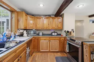 32 E Lull Pl, New Boston, NH 03070 - Photo 11