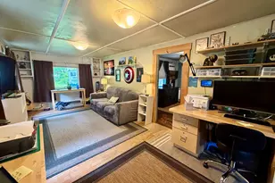65 Old Goshen Rd, Newport, NH 03773 - Photo 9